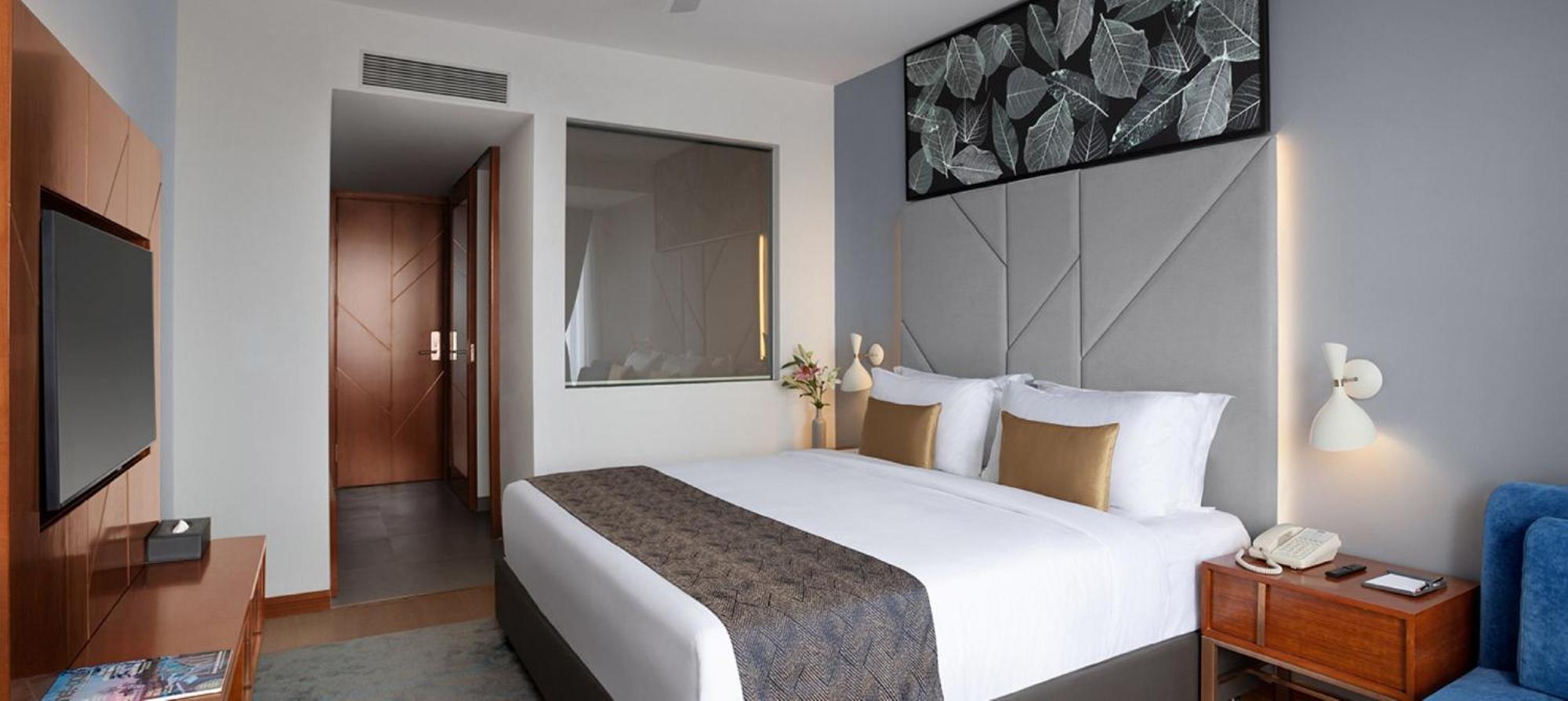 Hotel De Mandarin Goa 4*